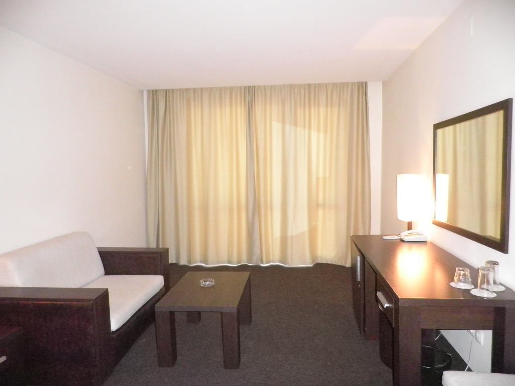 Hotel Vigo 内塞伯尔 外观 照片